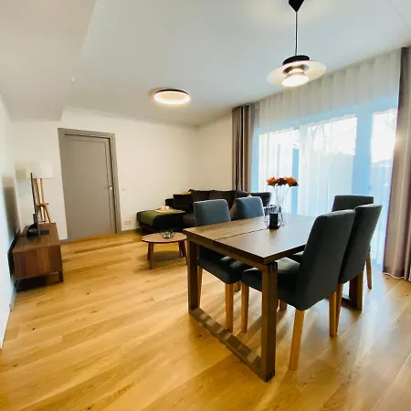 New Family Friendly With Terrace+free Parking